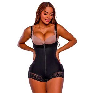 Stagmi SMI7124 La Sutil Cheeky Shapewear Defines Silhouette Comfort & Style NEW!